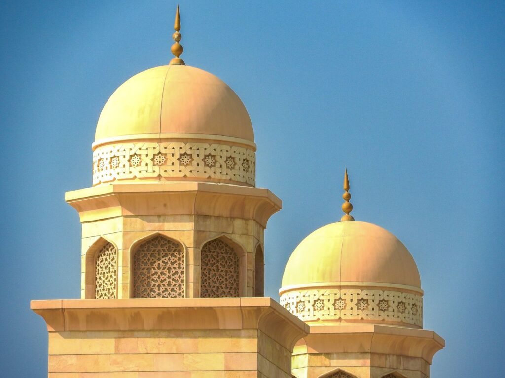 Islamic vs. Conventional Mortgages in the UAE: Which Should You Choose?